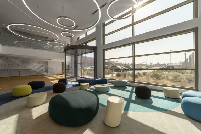 Sustainable Design Architecture: Top Technologies, Green Materials, and Smart Building Products for 2025